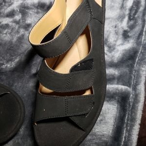 Clarks black sandals